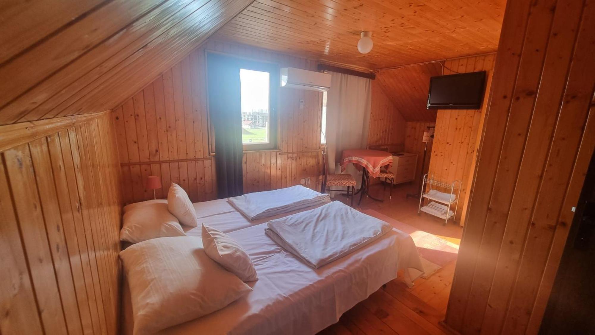 Casa Altius Felix Apartment Băile Felix Екстериор снимка